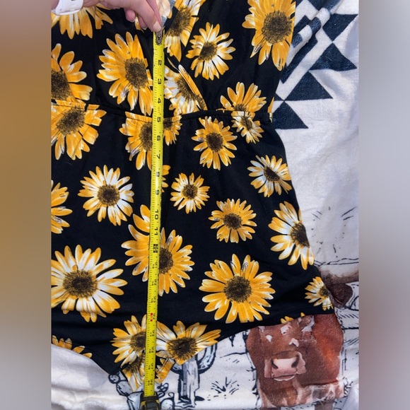 SHEIN SUNFLOWER ROMPER - Picture 4 of 5
